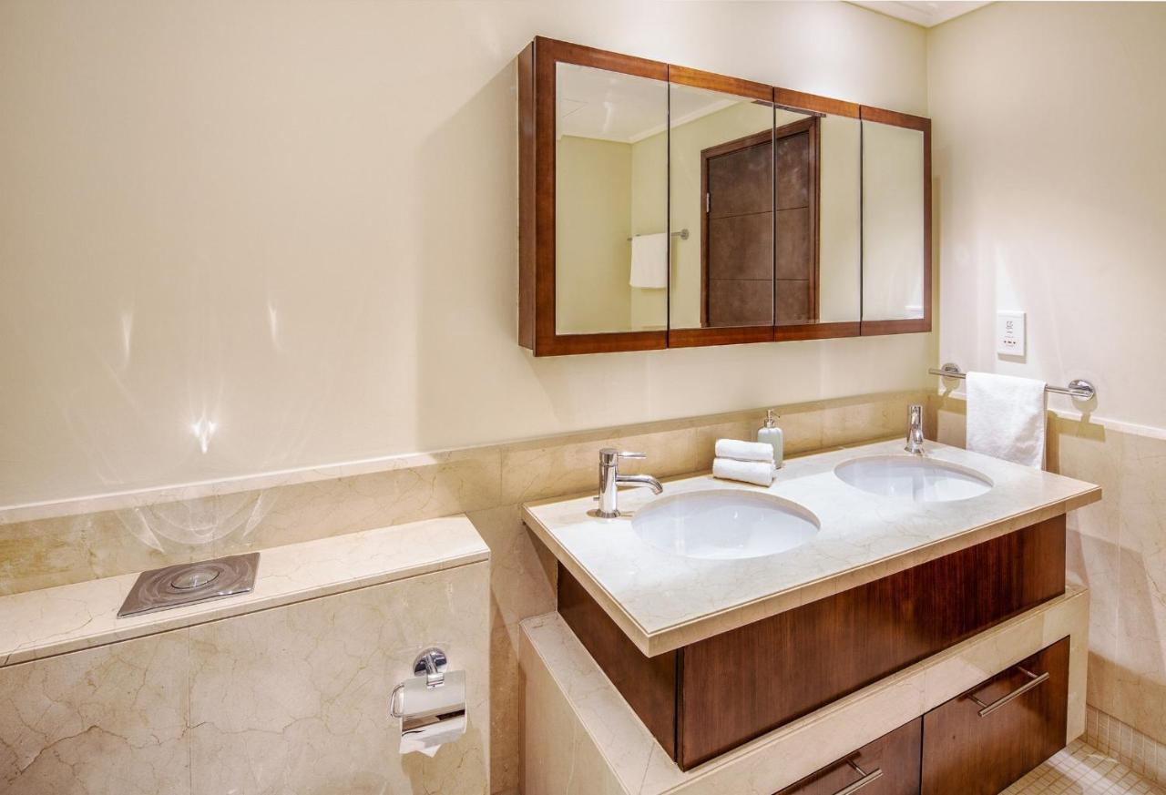 דובאי Nasma Luxury Stays - Fantastic Burj Khalifa View From This Fancy Condo מראה חיצוני תמונה
